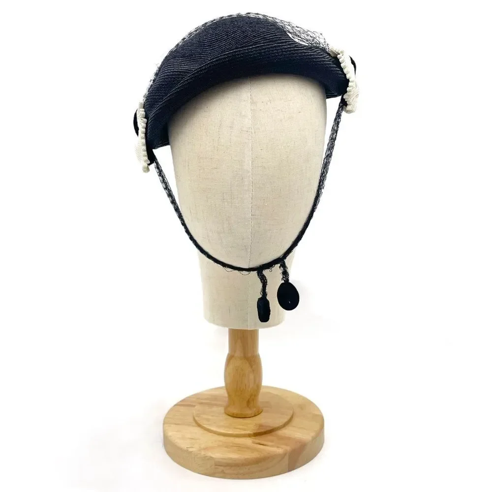 Vintage 50s Tilt Hat Black & Cream Straw Close Style Fascinator Black Mesh Veil - Picture 5 of 16